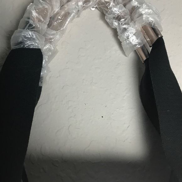 NWT VS Rose Gold 2017 Limited Edition Tote - Picture 5 of 5